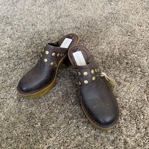 Born Marney Studded Mule Clogs Brown Leather Slip On Wedge Block Heel Sz.8